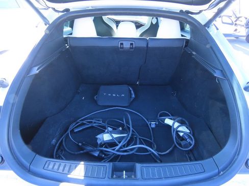 Used 2018 Tesla Model S 100D image 12