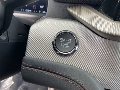 Used 2026 Ford Explorer Active RWD image 30