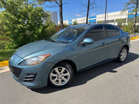 Used 2010 MAZDA MAZDA3 i Touring FWD image 2