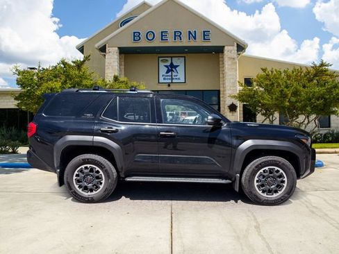 Used 2025 Toyota 4Runner TRD Off-Road AWD/4WD image 6