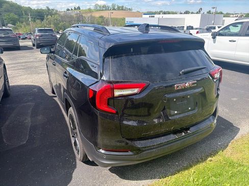 Used 2023 GMC Terrain SLT w/ Tech Package AWD/4WD image 5