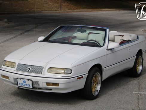 Used 1994 Chrysler LeBaron GTC image 4