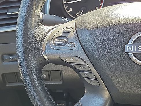 Used 2023 Nissan Murano SV image 20