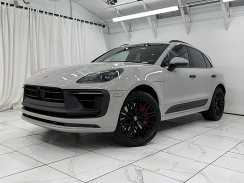 Certified 2023 Porsche Macan GTS AWD/4WD image 7