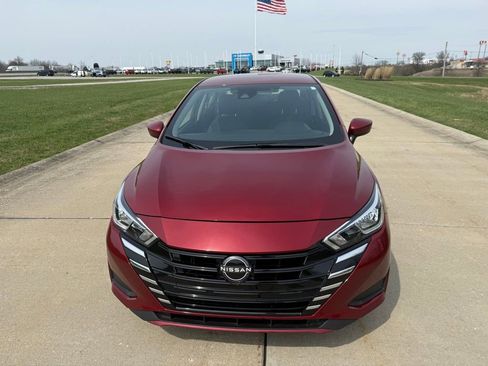 Used 2024 Nissan Versa SV w/ Trunk Package image 11