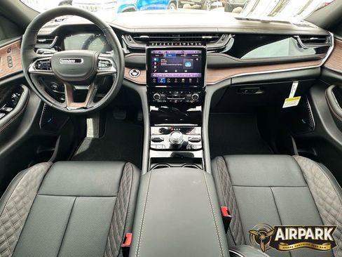 New 2025 Jeep Grand Cherokee Summit w/ Adv Protech Group IV AWD/4WD image 14