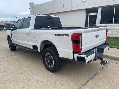Used 2023 Ford F350 Lariat w/ Lariat Ultimate Package AWD/4WD image 4
