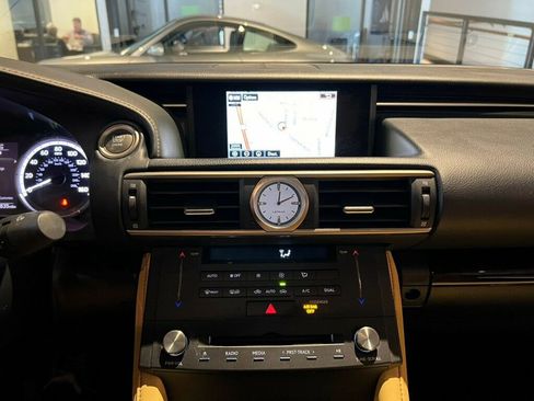 Used 2015 Lexus RC 350 image 19