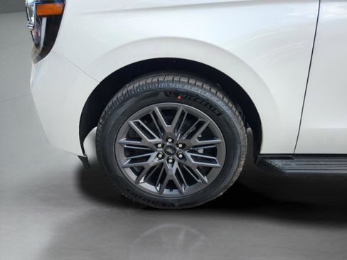 New 2026 Ford Expedition Max Platinum w/ Stealth Appearance Package AWD/4WD image 32