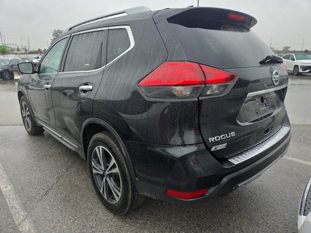 Used 2017 Nissan Rogue SL w/ SL Premium Package AWD/4WD image 2