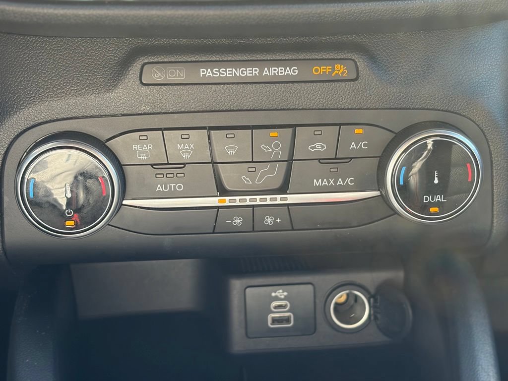 Used 2025 Ford Escape ST-Line AWD/4WD image 29