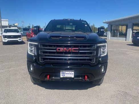 Used 2022 GMC Sierra 2500 AT4 w/ AT4 Preferred Package AWD/4WD image 9