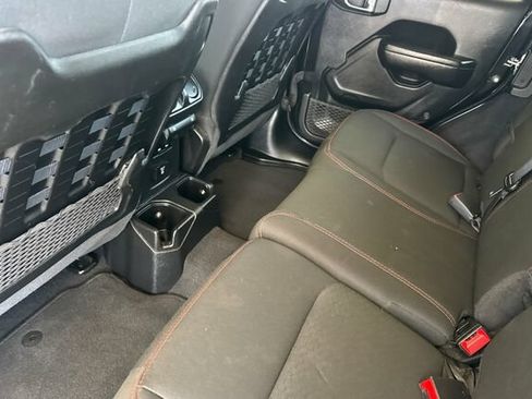 Certified 2021 Jeep Wrangler Unlimited Rubicon AWD/4WD image 9