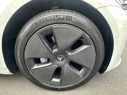 Used 2021 Tesla Model 3 Standard Range Plus RWD image 47