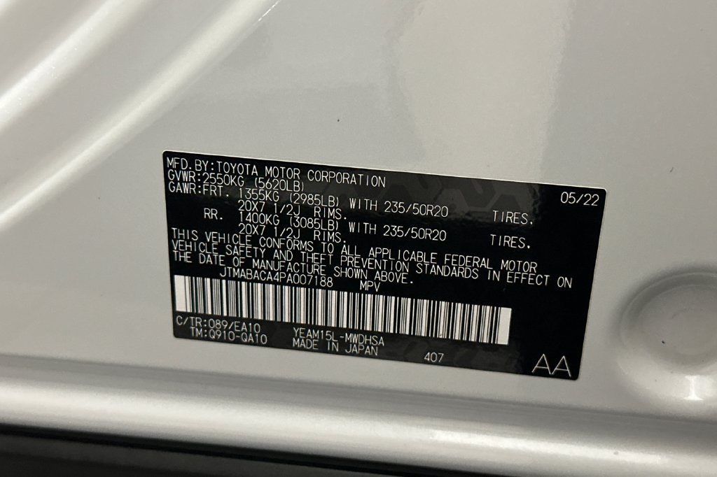 Used 2023 Toyota bZ4X AWD w/ Weather Package image 34