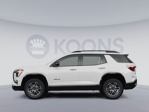 Used 2026 GMC Terrain AT4 w/ Convenience Package III AWD/4WD image 2