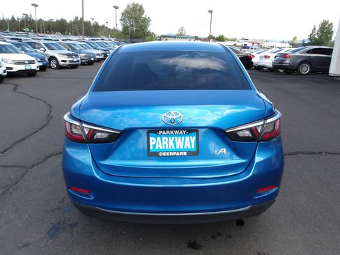 Used 2018 Toyota Yaris iA image 4