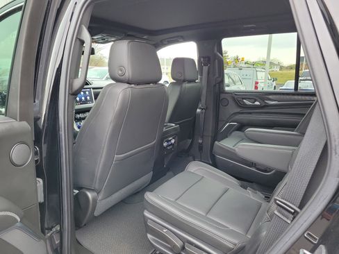 Used 2021 GMC Yukon Denali image 13