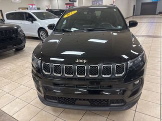 Used 2023 Jeep Compass Latitude video 2