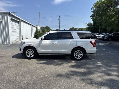 Used 2020 Ford Expedition XLT w/ Equipment Group 202A RWD image 8