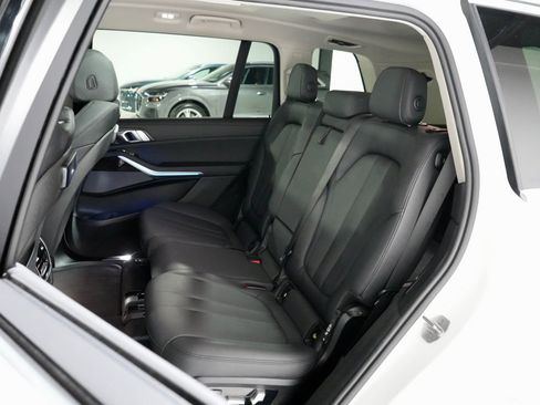 Used 2020 BMW X7 xDrive40i w/ Premium Package image 29