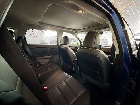 Used 2021 Nissan Rogue SV AWD/4WD image 11