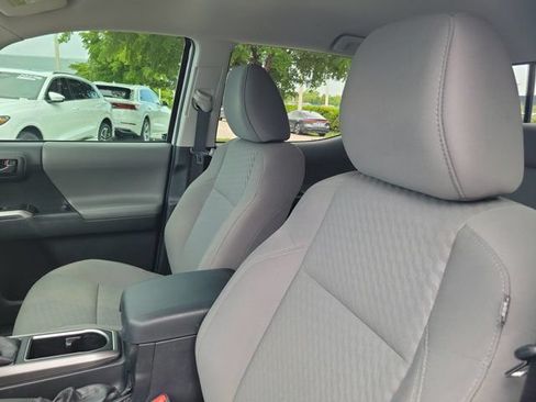 Used 2023 Toyota Tacoma SR5 RWD image 18