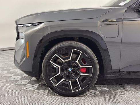 Used 2024 BMW XM AWD/4WD image 13