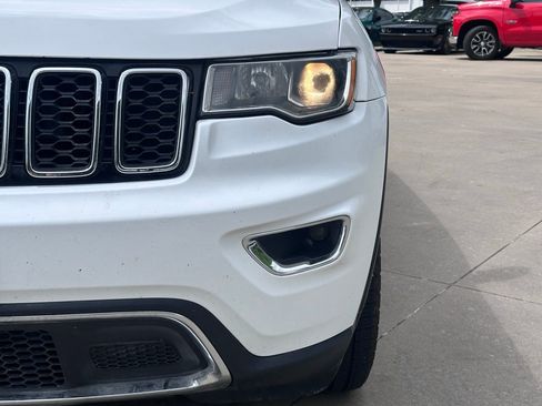 Used 2018 Jeep Grand Cherokee Limited image 6