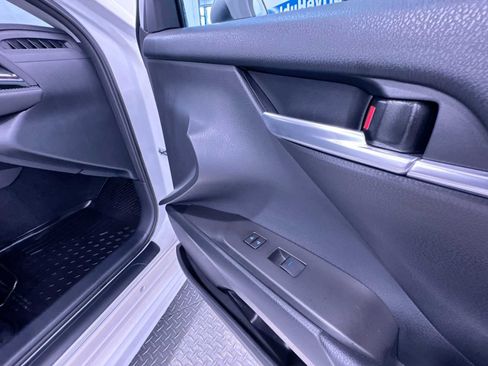 Used 2024 Toyota Camry SE FWD image 36