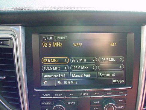 Used 2016 Porsche Macan Turbo image 28