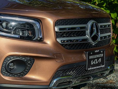 Used 2023 Mercedes-Benz GLB 250 4MATIC image 29