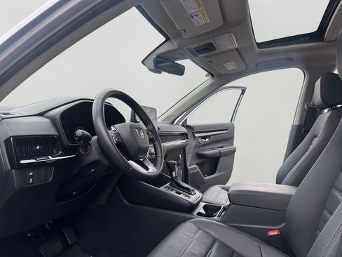 Used 2025 Honda CR-V EX-L image 9