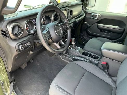 Used 2021 Jeep Wrangler Sport AWD/4WD image 11