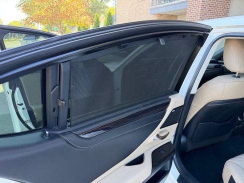 Used 2019 Lexus ES 350 Ultra Luxury w/ Accessory Package 2 FWD image 21