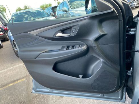 Used 2025 Buick Envista Sport Touring image 20