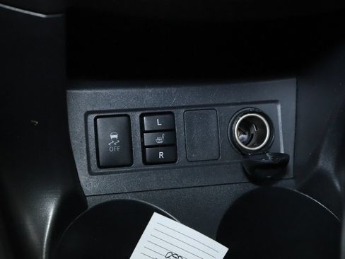 Used 2011 Toyota RAV4 Limited w/ Limited Extra Value Pkg AWD/4WD image 26