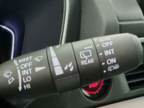 Used 2025 Honda Pilot EX-L image 16