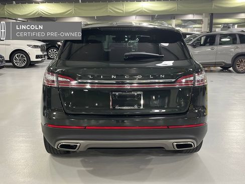 Used 2022 Lincoln Nautilus Reserve image 3