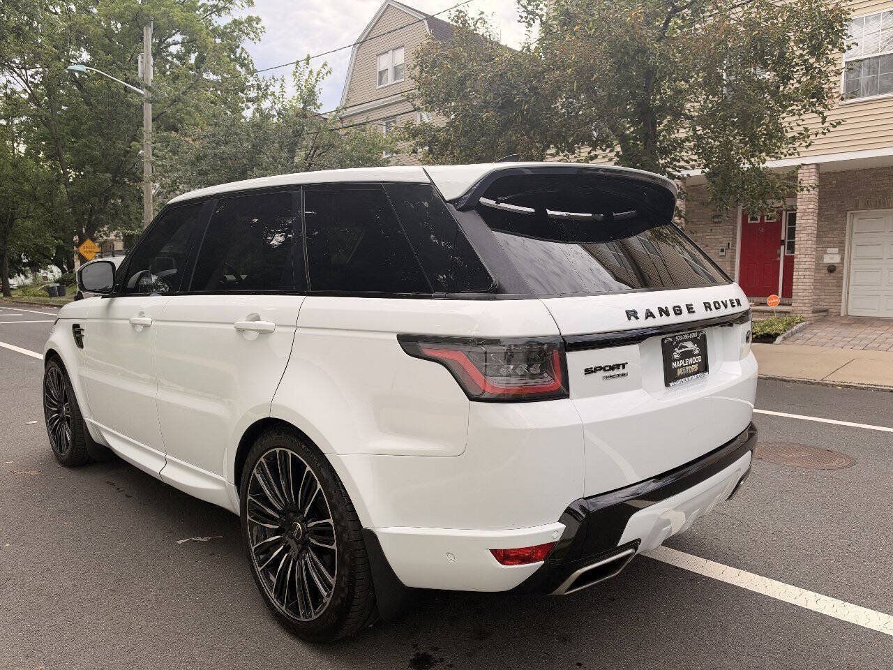 Used 2018 Land Rover Range Rover Sport HSE AWD/4WD image 6