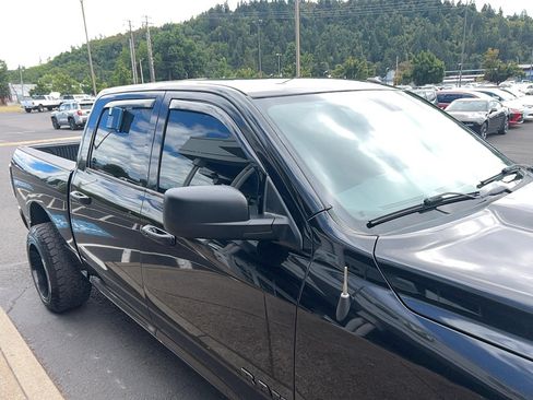 Used 2015 RAM 1500 Express AWD/4WD image 16