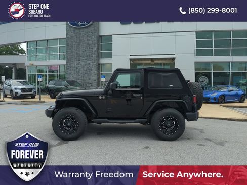 Used 2012 Jeep Wrangler Sport AWD/4WD image 4