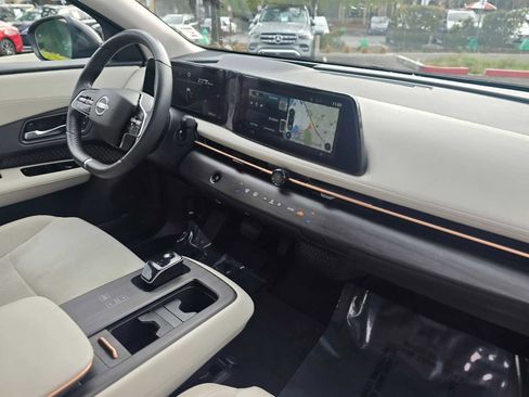 Used 2024 Nissan Ariya FWD image 13