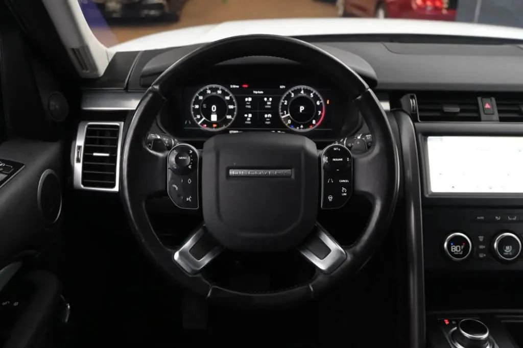 Used 2020 Land Rover Discovery Landmark AWD/4WD image 35