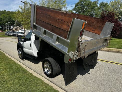 Used 2014 Ford F550 4x4 Regular Cab Super Duty image 5