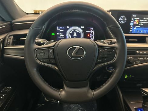 Certified 2020 Lexus ES 300h w/ Premium Package FWD image 22