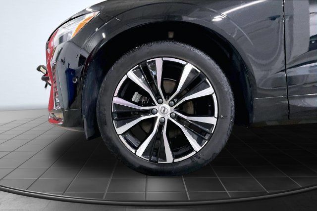 Used 2024 Volvo XC60 B5 Plus AWD/4WD image 12