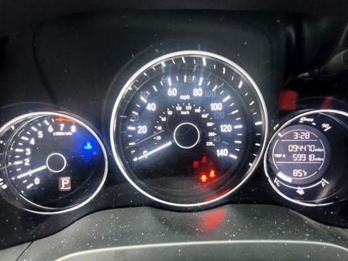 Used 2018 Honda HR-V LX image 5