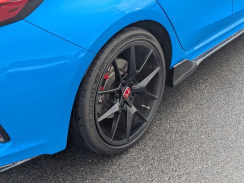 Used 2023 Honda Civic Type R image 12