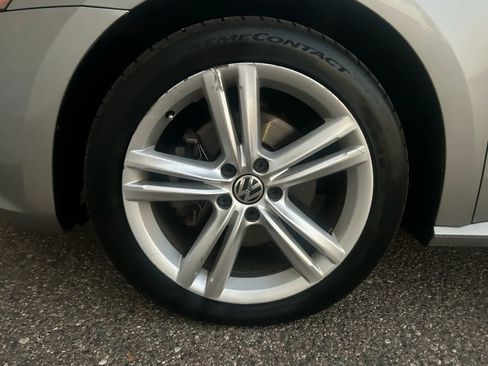 Used 2014 Volkswagen Passat TDI SE FWD image 25